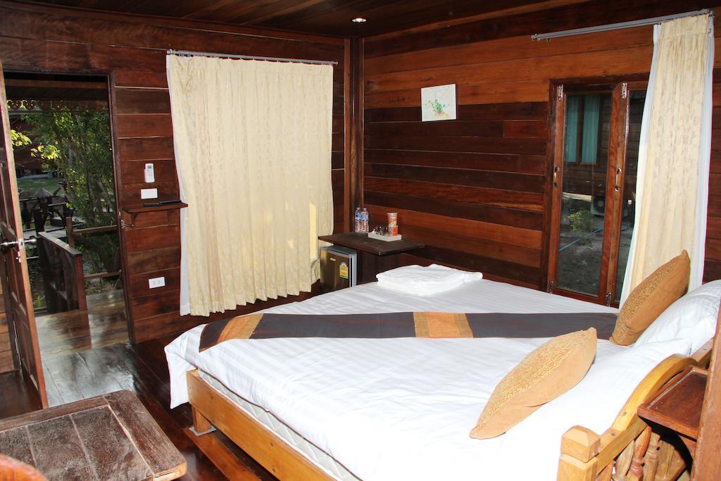 Burilamplai Resort Thung Yai Bilik gambar