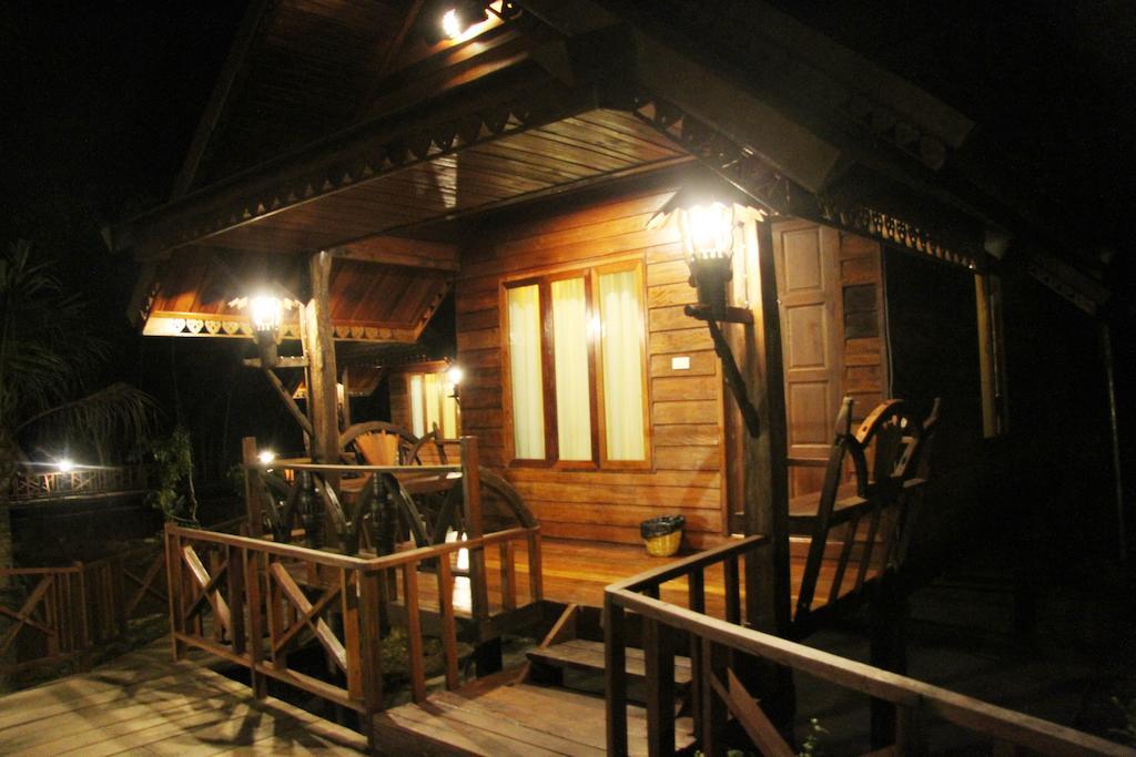 Burilamplai Resort Thung Yai Bilik gambar