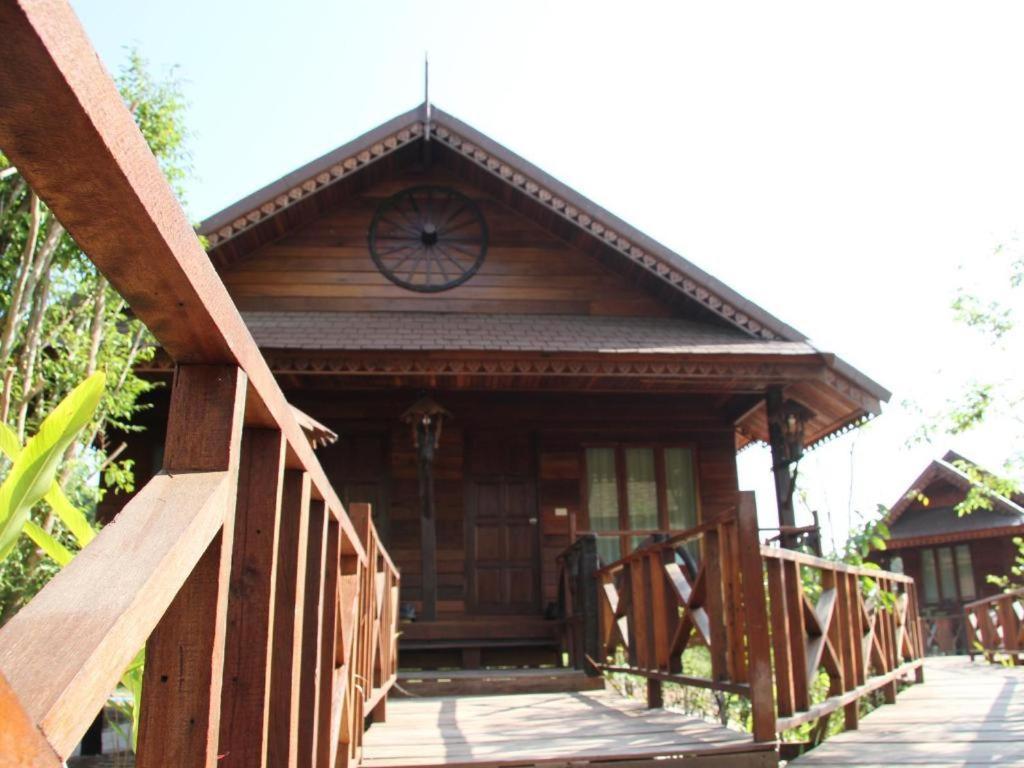 Burilamplai Resort Thung Yai Luaran gambar