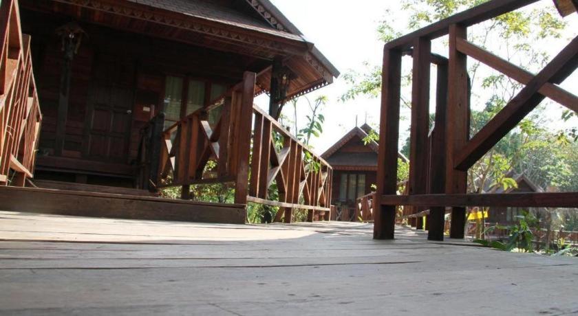 Burilamplai Resort Thung Yai Luaran gambar