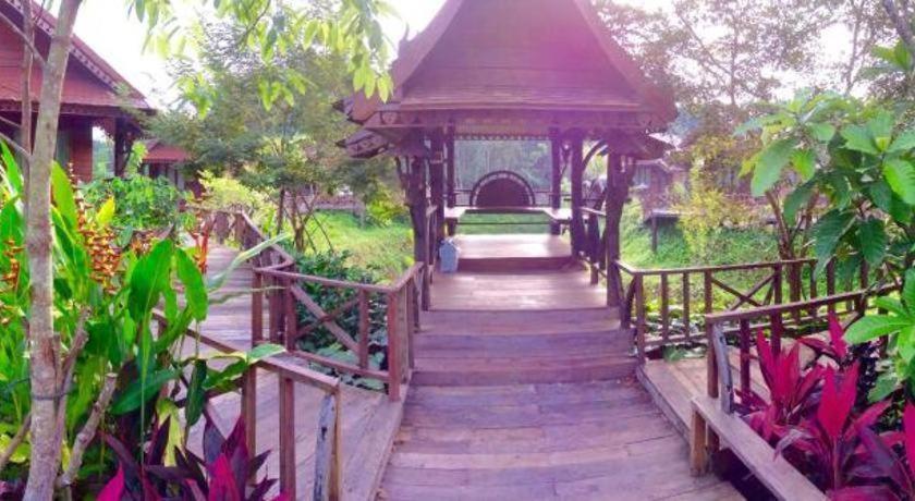 Burilamplai Resort Thung Yai Luaran gambar