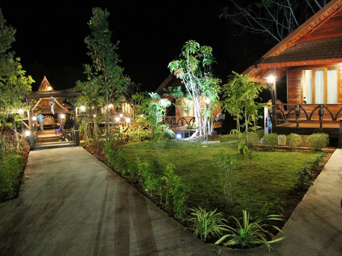 Burilamplai Resort Thung Yai Luaran gambar