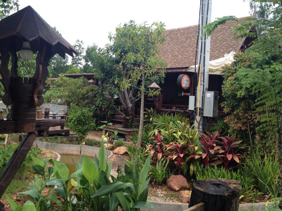 Burilamplai Resort Thung Yai Luaran gambar