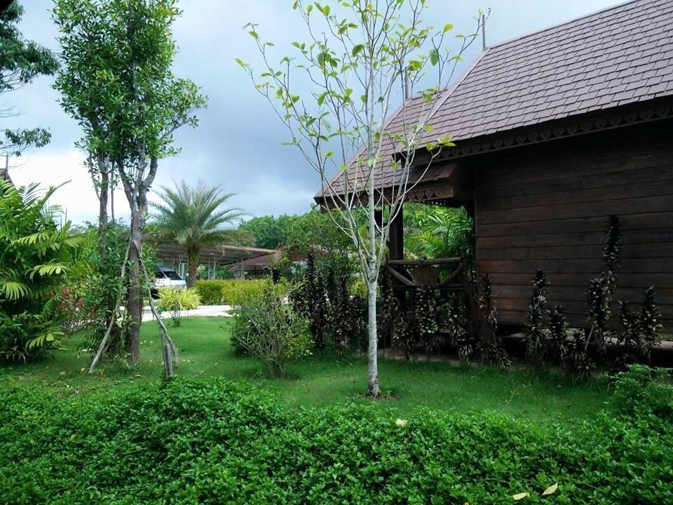 Burilamplai Resort Thung Yai Luaran gambar